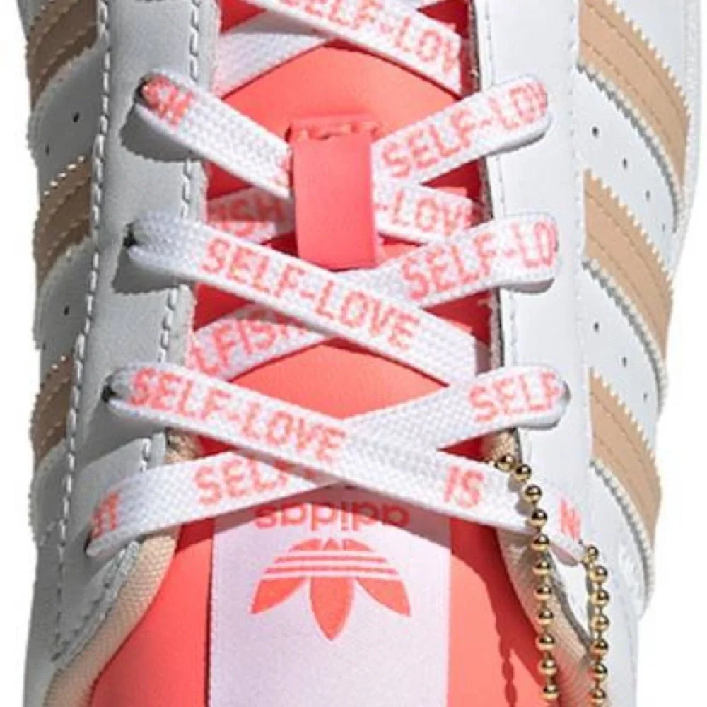 Adidas Originals‎ superstar white Limited Edition Self Love size 9